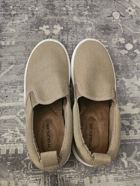 Maurices Slip-On Sneakers in Light Brown